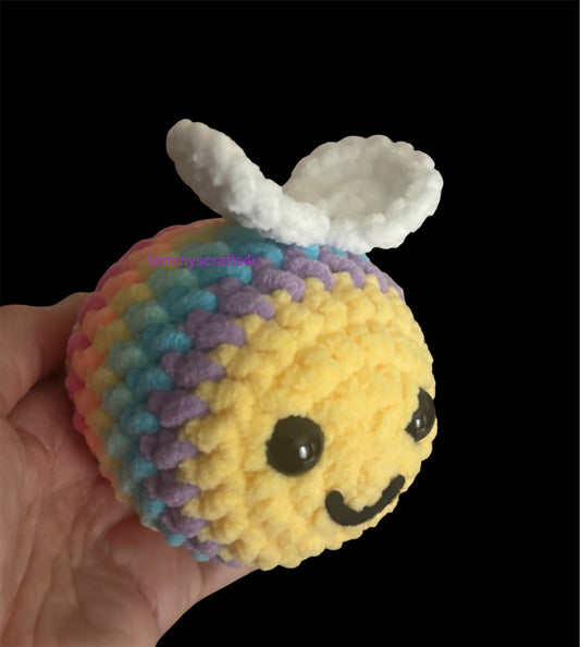 Crochet Bee-Handmade-Mini